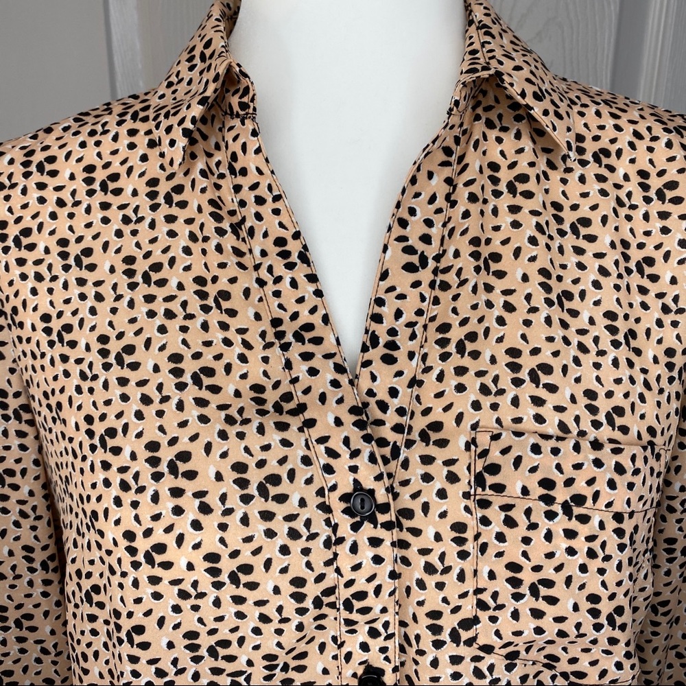 🔥SOLD🔥 The Limited Leopard Print Button Down Shirt Small - Picture 2 of 16
